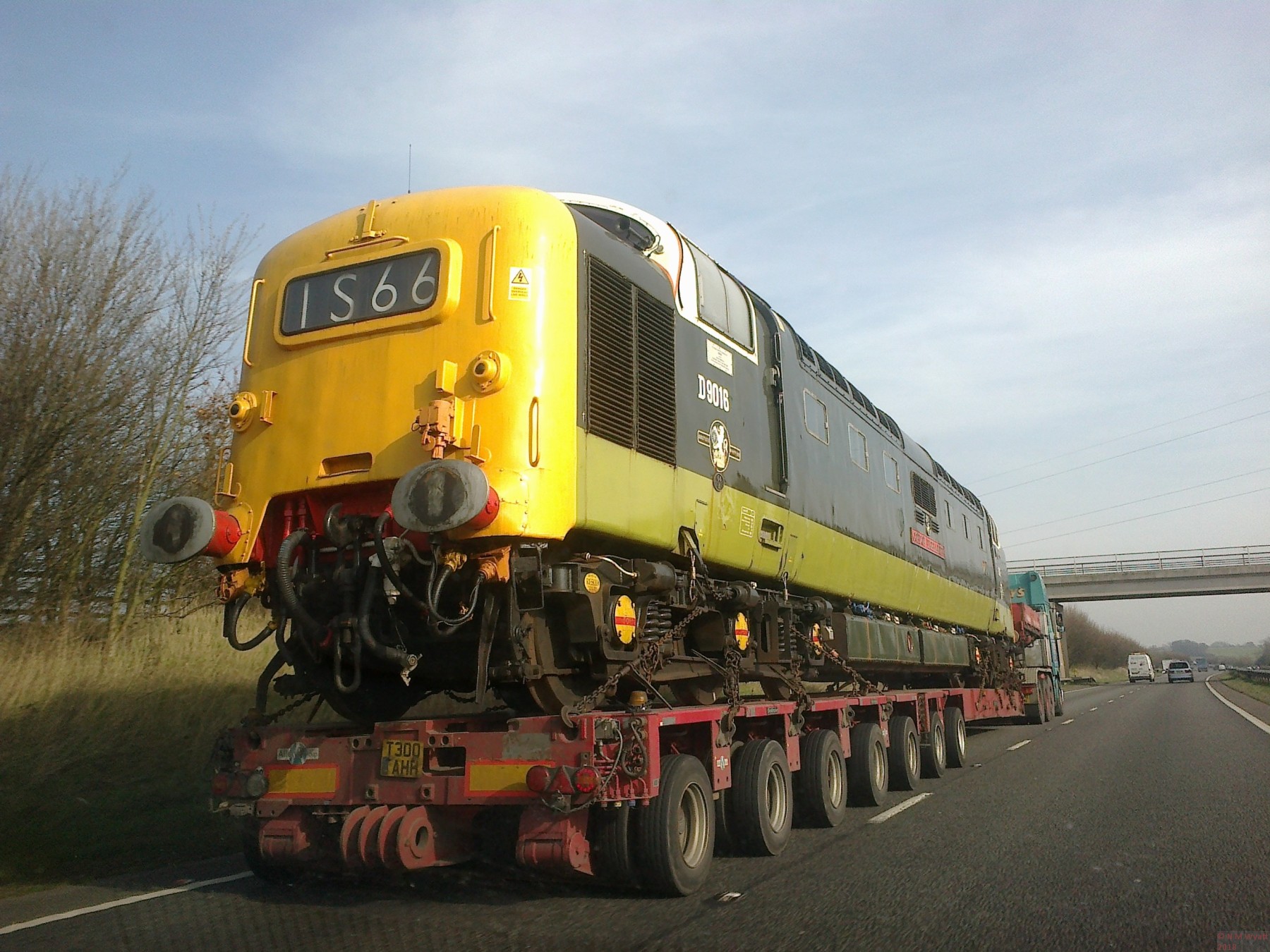Deltic D9016 in transit on the A50 in 2014
