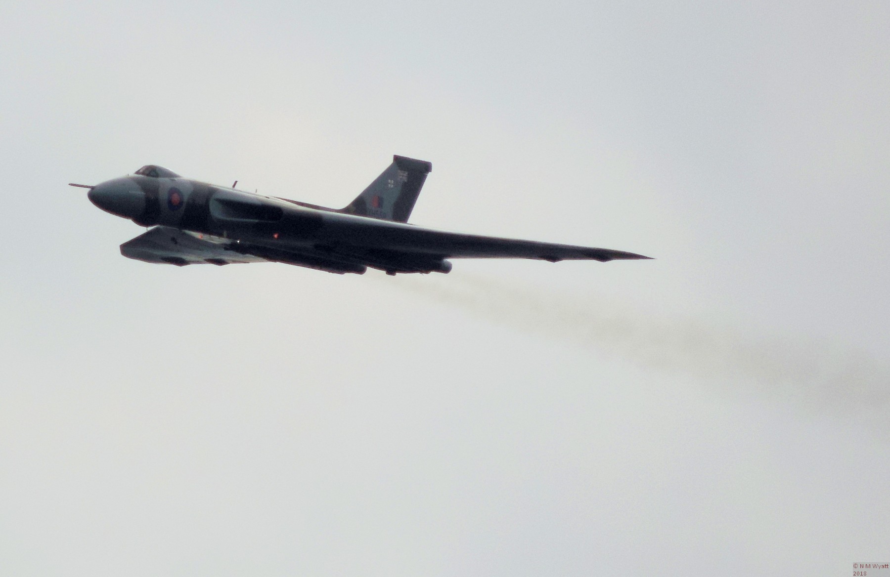 Avro Vuylcan XH558 on one of its farewell flights.